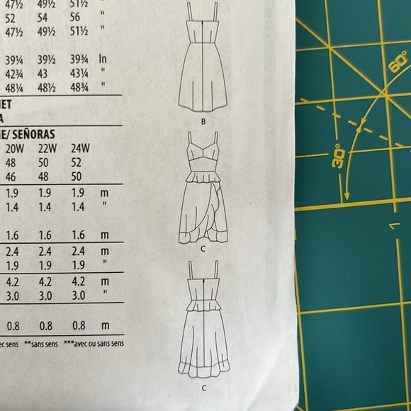 McCall Sewing Pattern - Dress M8103 - Picture 6 of 9